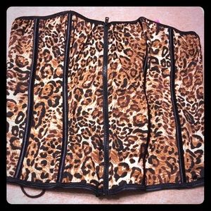 Sexy leopard print corset